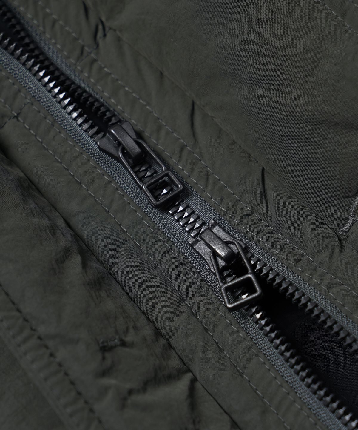 프리즘웍스(FRIZMWORKS) SMOCK PUFFER DOWN PARKA _ DARK GREEN