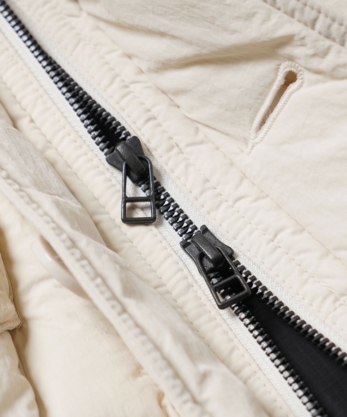 프리즘웍스(FRIZMWORKS) SMOCK PUFFER DOWN PARKA _ CREAM