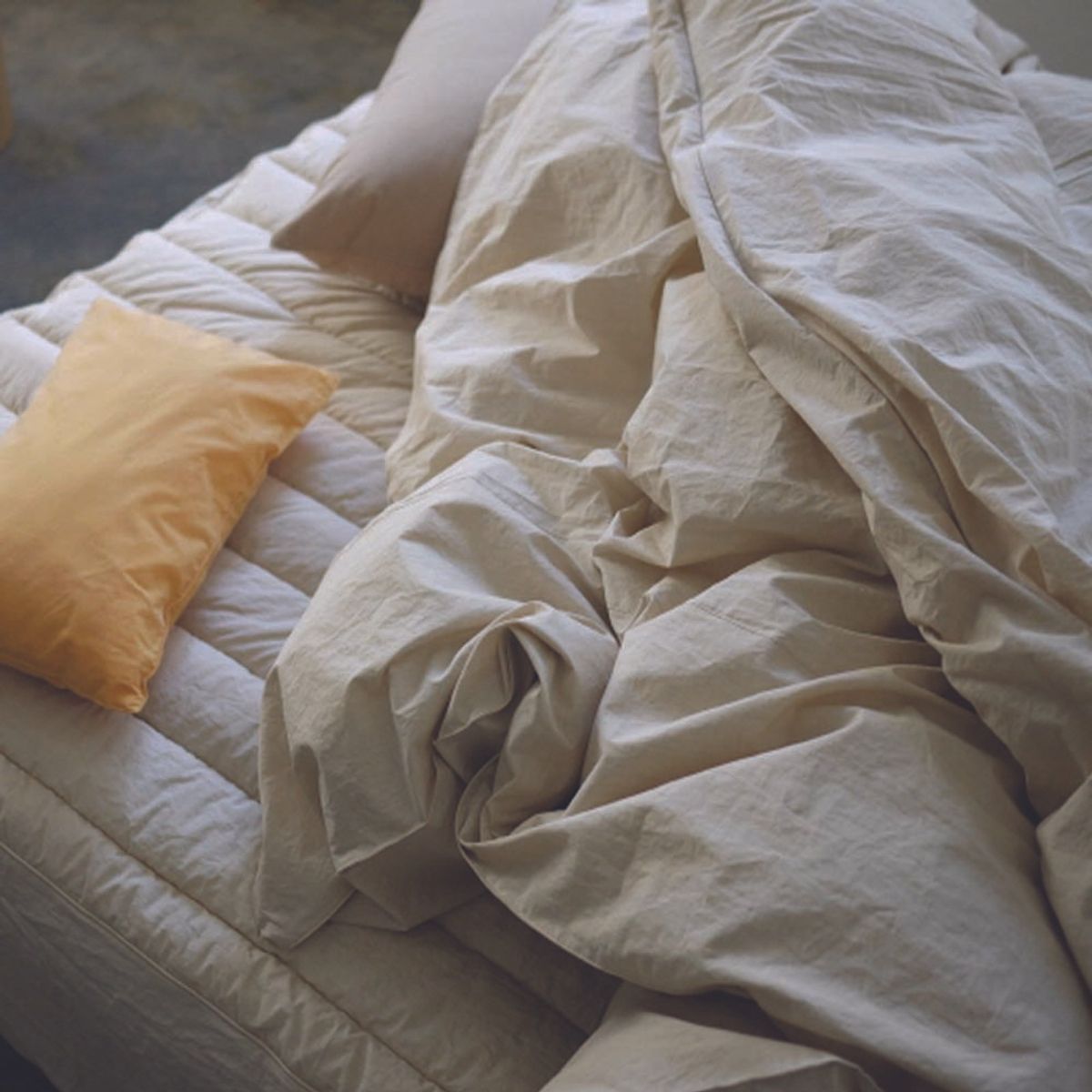 봄봄패브릭스(BOMBOM FABRICS) Soft, washed cotton Quilt mattress cover / light beige