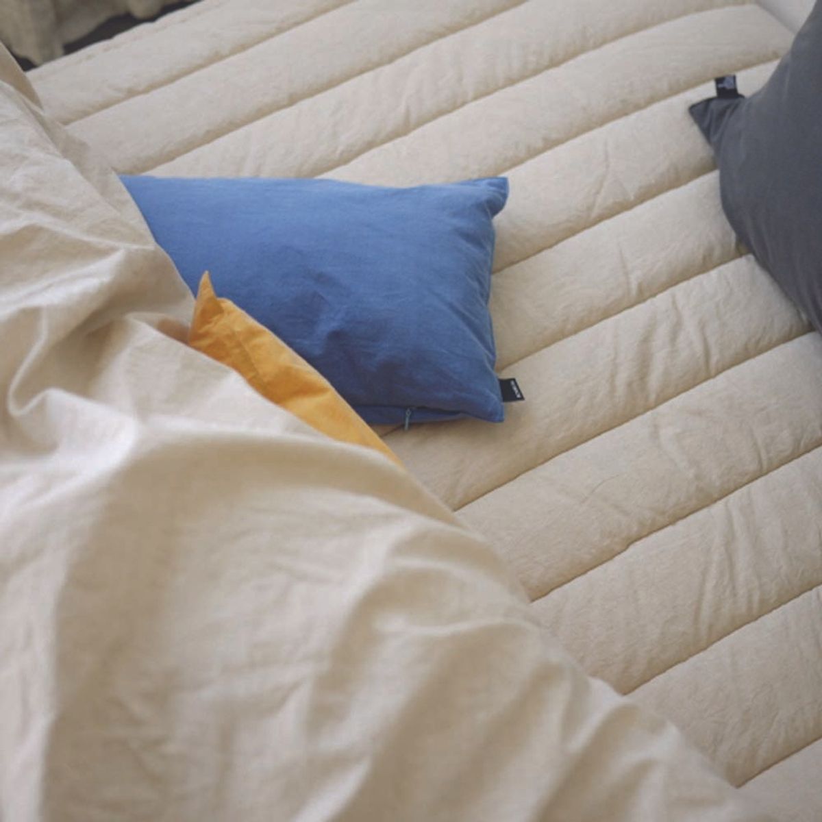 봄봄패브릭스(BOMBOM FABRICS) Soft, washed cotton Quilt mattress cover / light beige