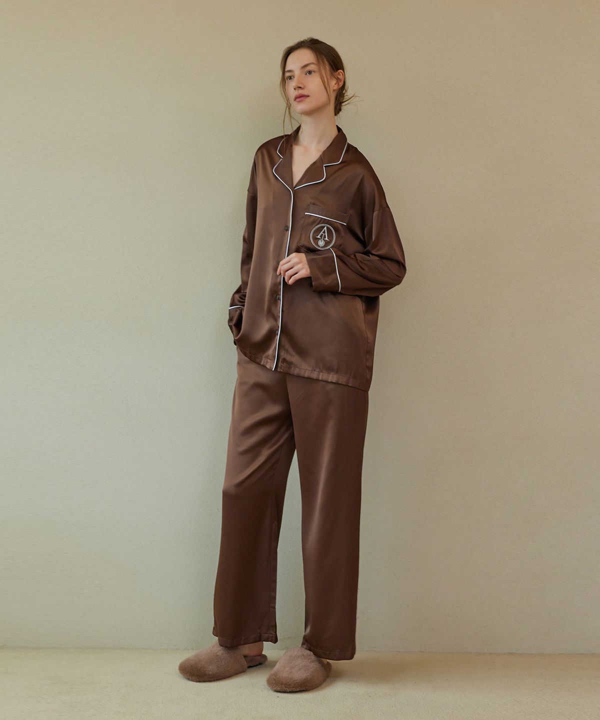 아템포(ATEMPO) CLASSIC ROUND PAJAMA SET_chocolate