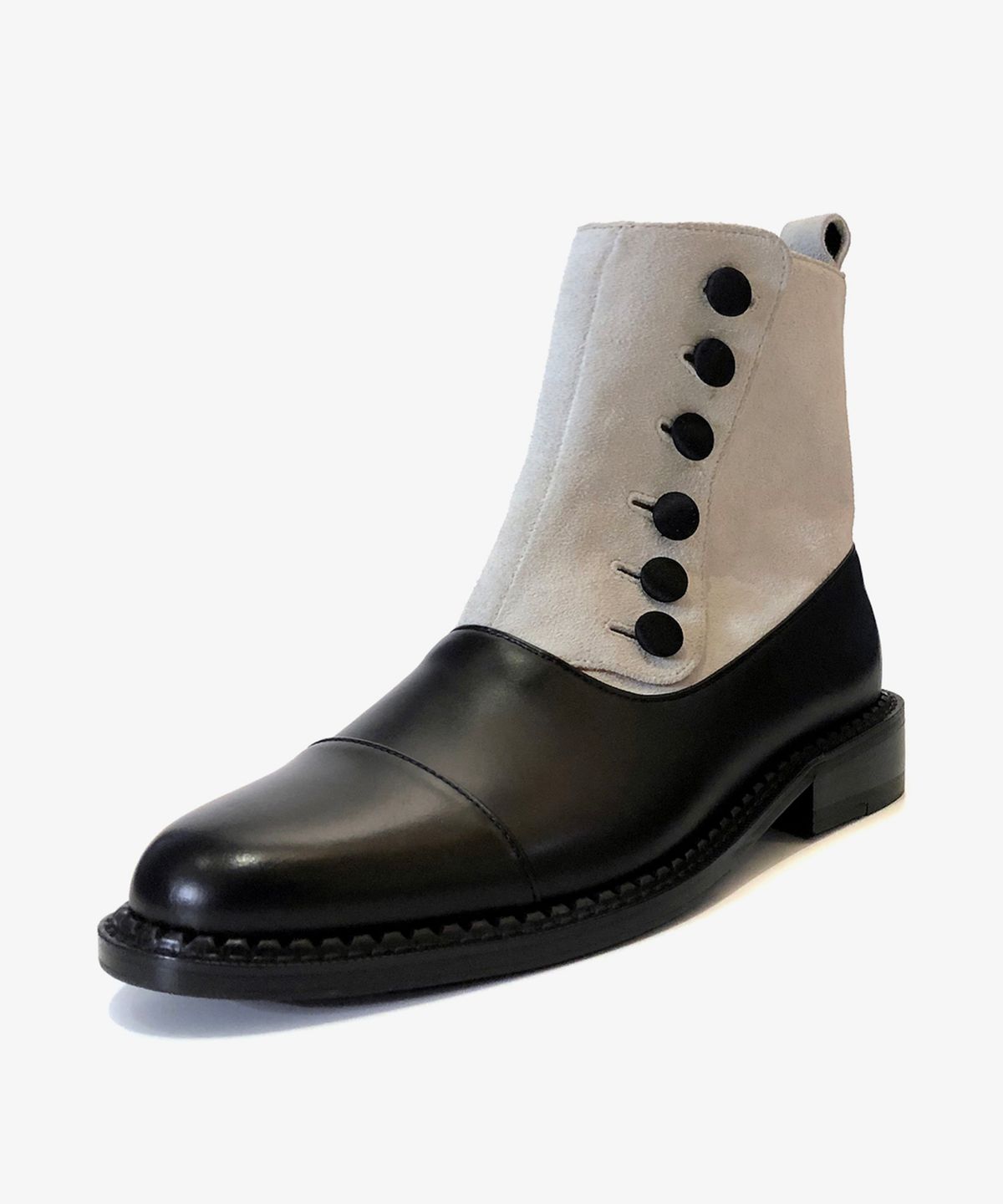 조앤슈(JOENSHOE) 벨라 버튼디테일 하프 부츠