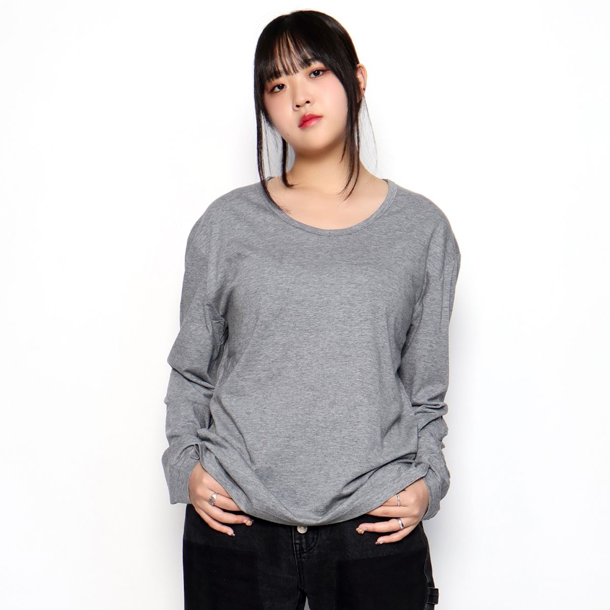 스튜디오235(STUDIO 235) 모달코튼 보이핏 유넥 긴팔 멜란지그레이