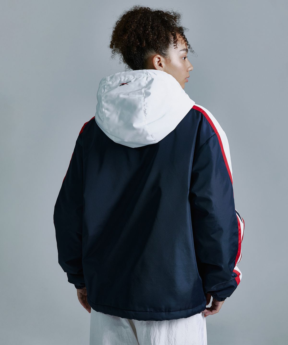 리복(REEBOK) 벡터 패널드 패딩 자켓 - 네이비