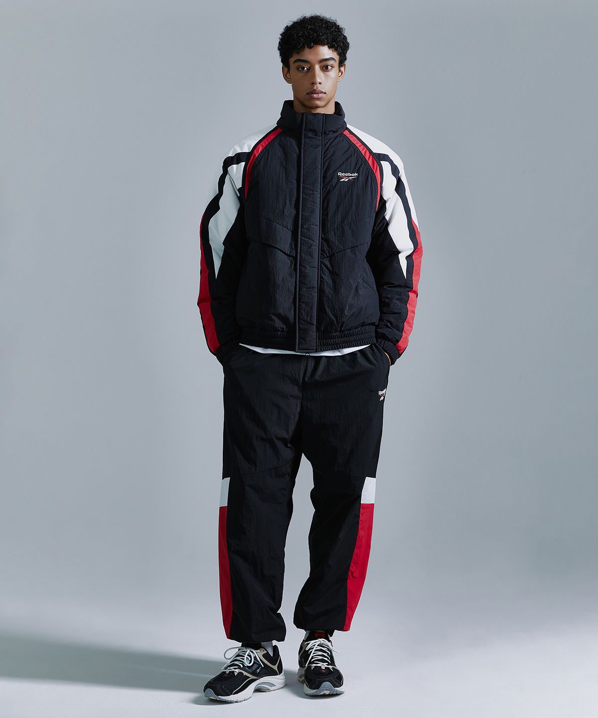 리복(REEBOK) 헤리티지 패딩 자켓 - 블랙