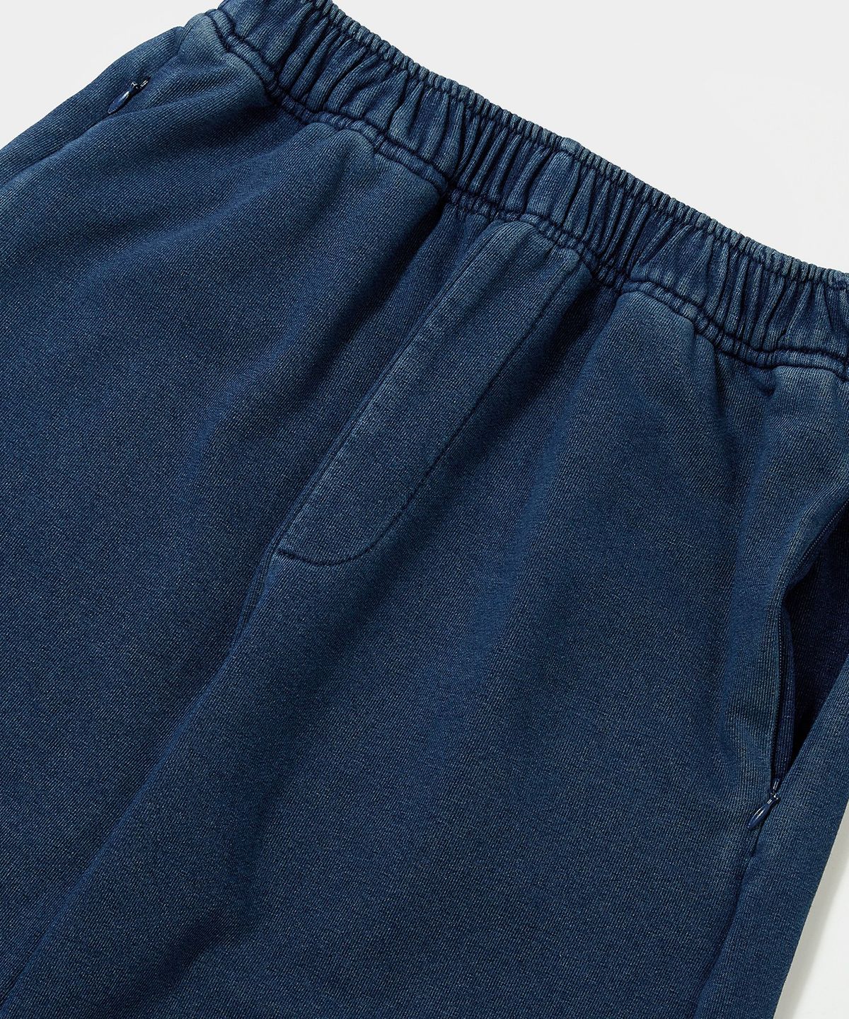 컬럼비아 유니버시티(COLUMBIA UNIVERSITY) TINY SCRIPT DENIM TERRY LOOSE SWEATPANTS 미드나잇데님