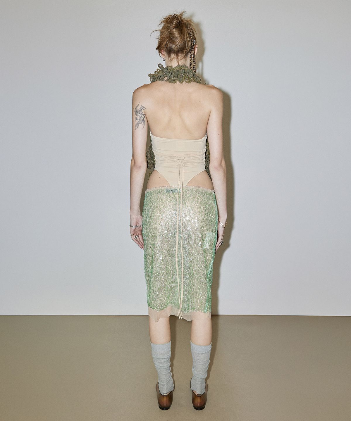 스컬프터(SCULPTOR) Sequin Midi Skirt Green