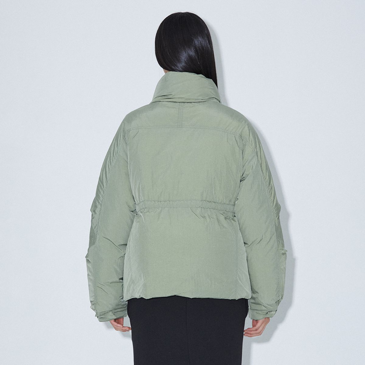 라라폭스(LALAFOX) RIBBON OVERSIZED DOWN JACKET KHAKI BQ4NZ001