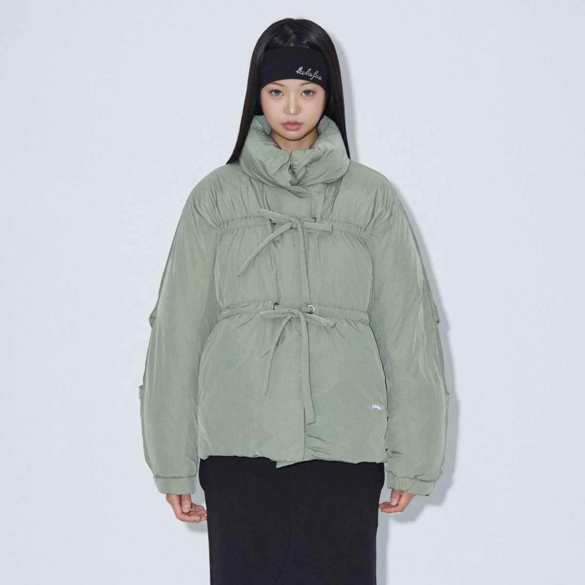 라라폭스(LALAFOX) RIBBON OVERSIZED DOWN JACKET KHAKI BQ4NZ001