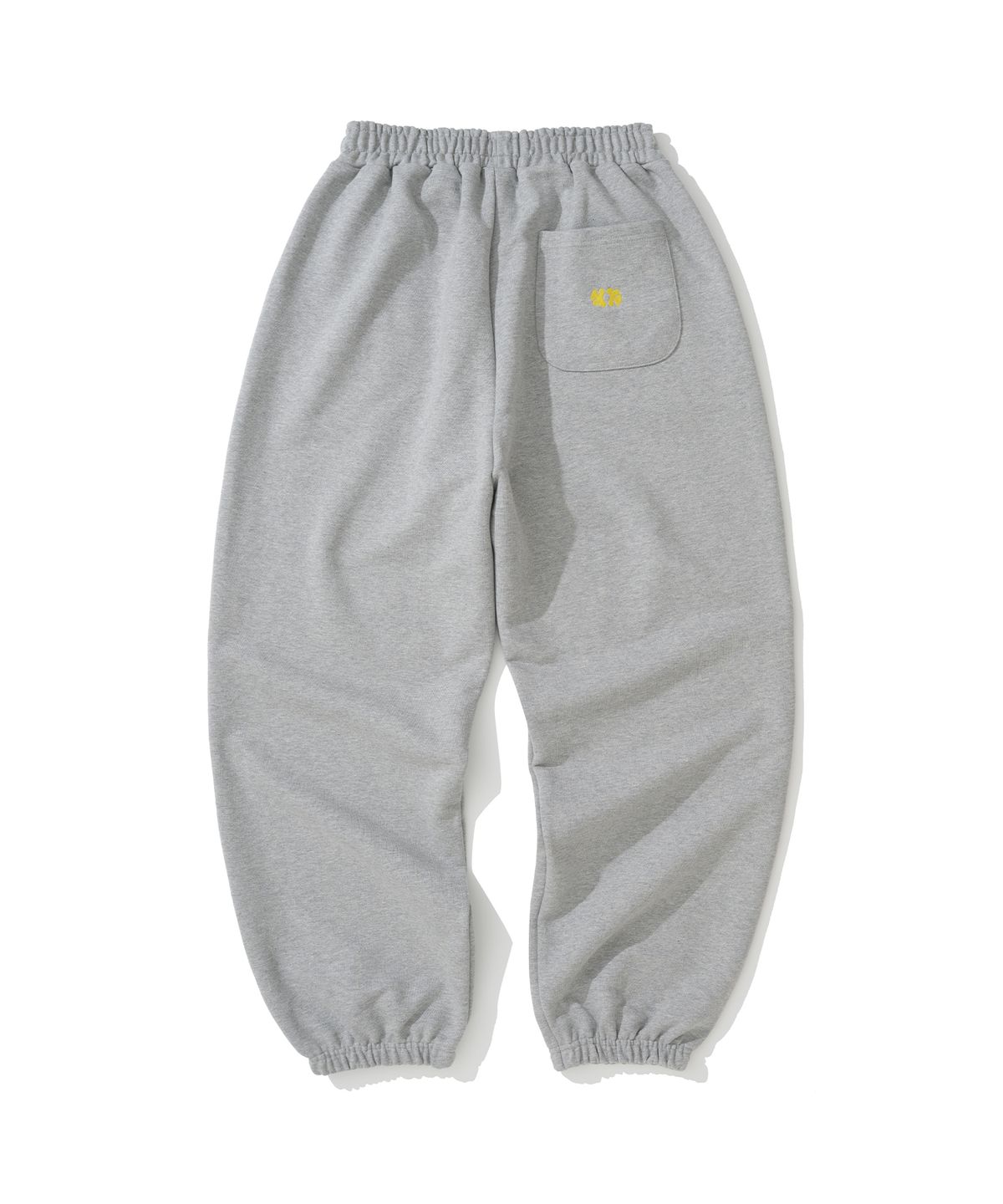 니티드(KNITTED) 데이 로고 스웨트 팬츠 GREY