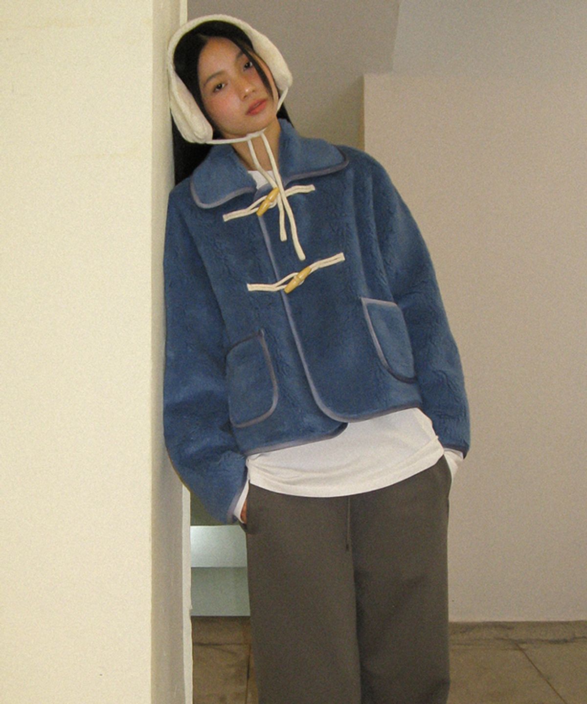 론론(RONRON) BACK HEART STITCH POCKET SWEAT JOGGER PANTS CHARCOAL
