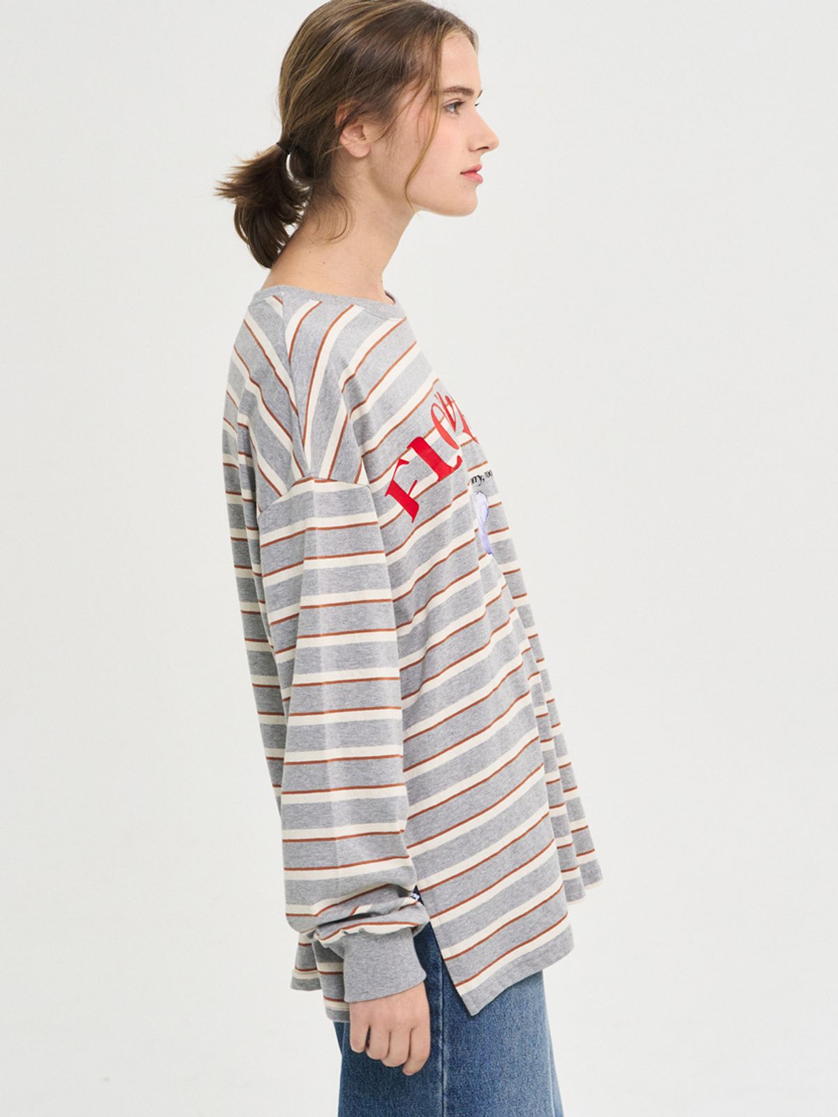 쏘리, 투 머치 러브(SORRY, TOO MUCH LOVE) Flowers Stripe T-Shirt_Gray