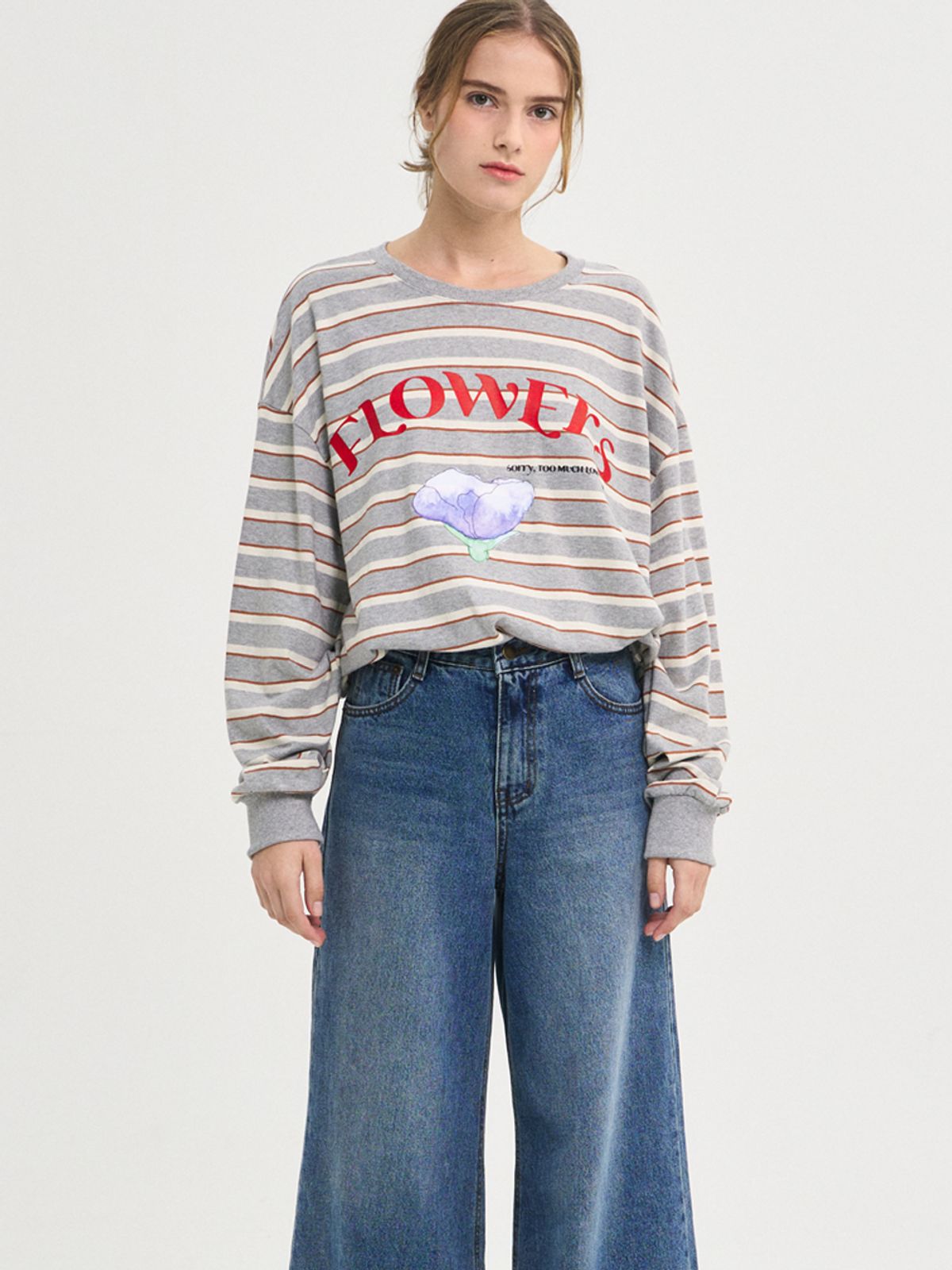 쏘리, 투 머치 러브(SORRY, TOO MUCH LOVE) Flowers Stripe T-Shirt_Gray