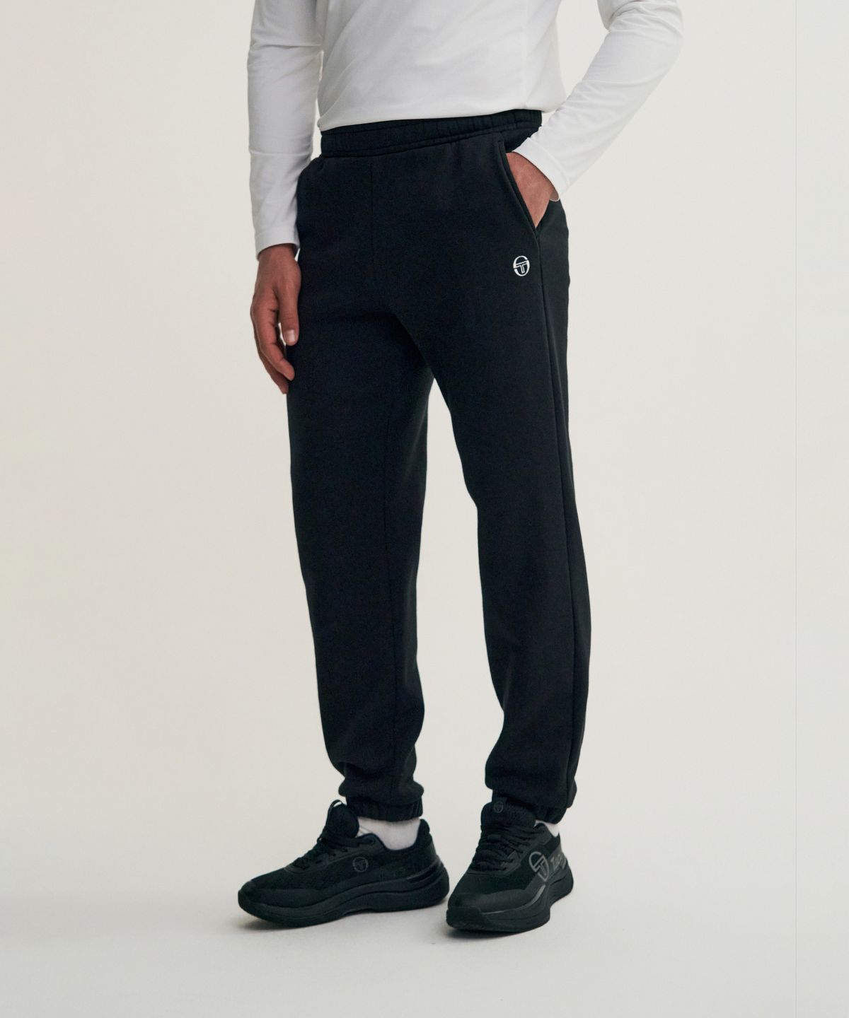 세르지오 타키니(SERGIO TACCHINI) M 데일리 스웻 기모 조거 팬츠 (Black)