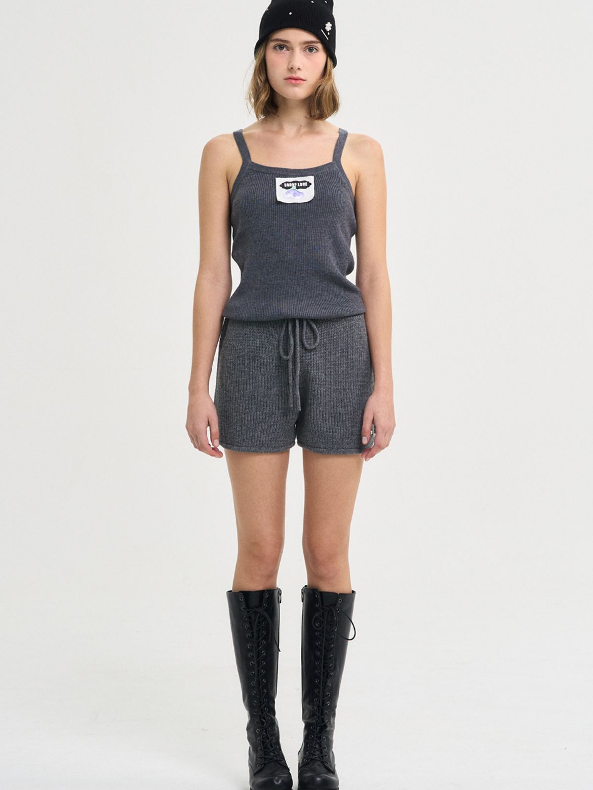 쏘리, 투 머치 러브(SORRY, TOO MUCH LOVE) Charlotte Wool Knit Short Pants_Gray
