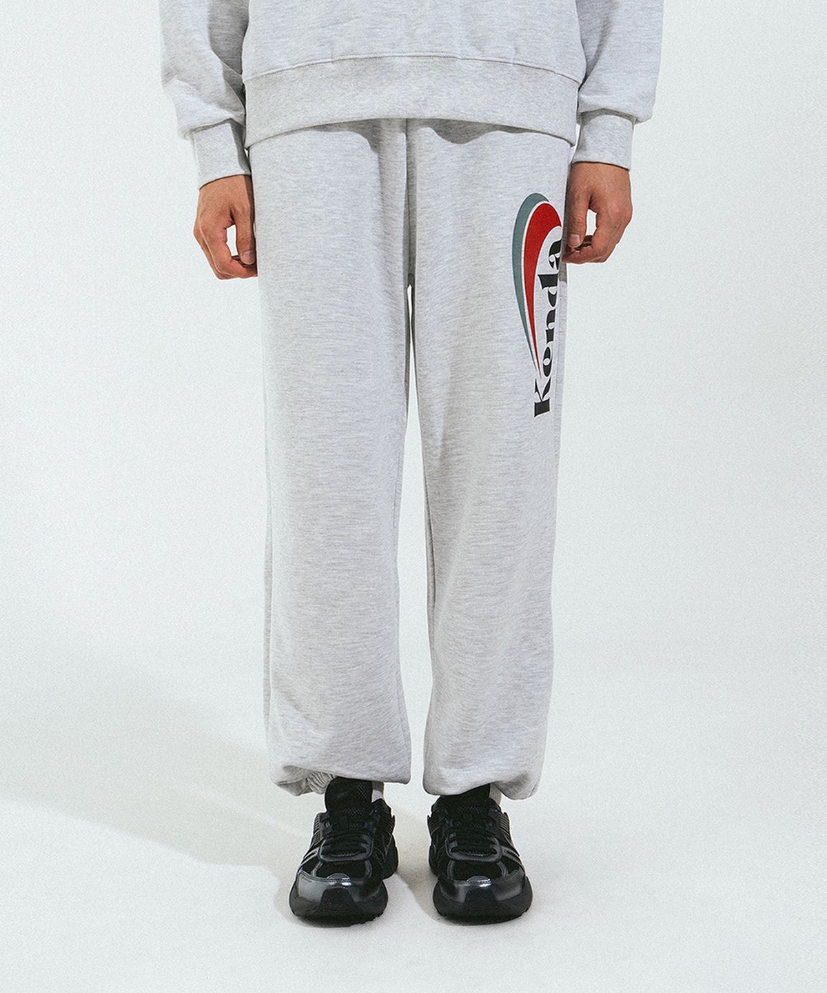 켄다(KENDA) SLASH LOGO SWEATPANTS (LIGHT MELANGE)