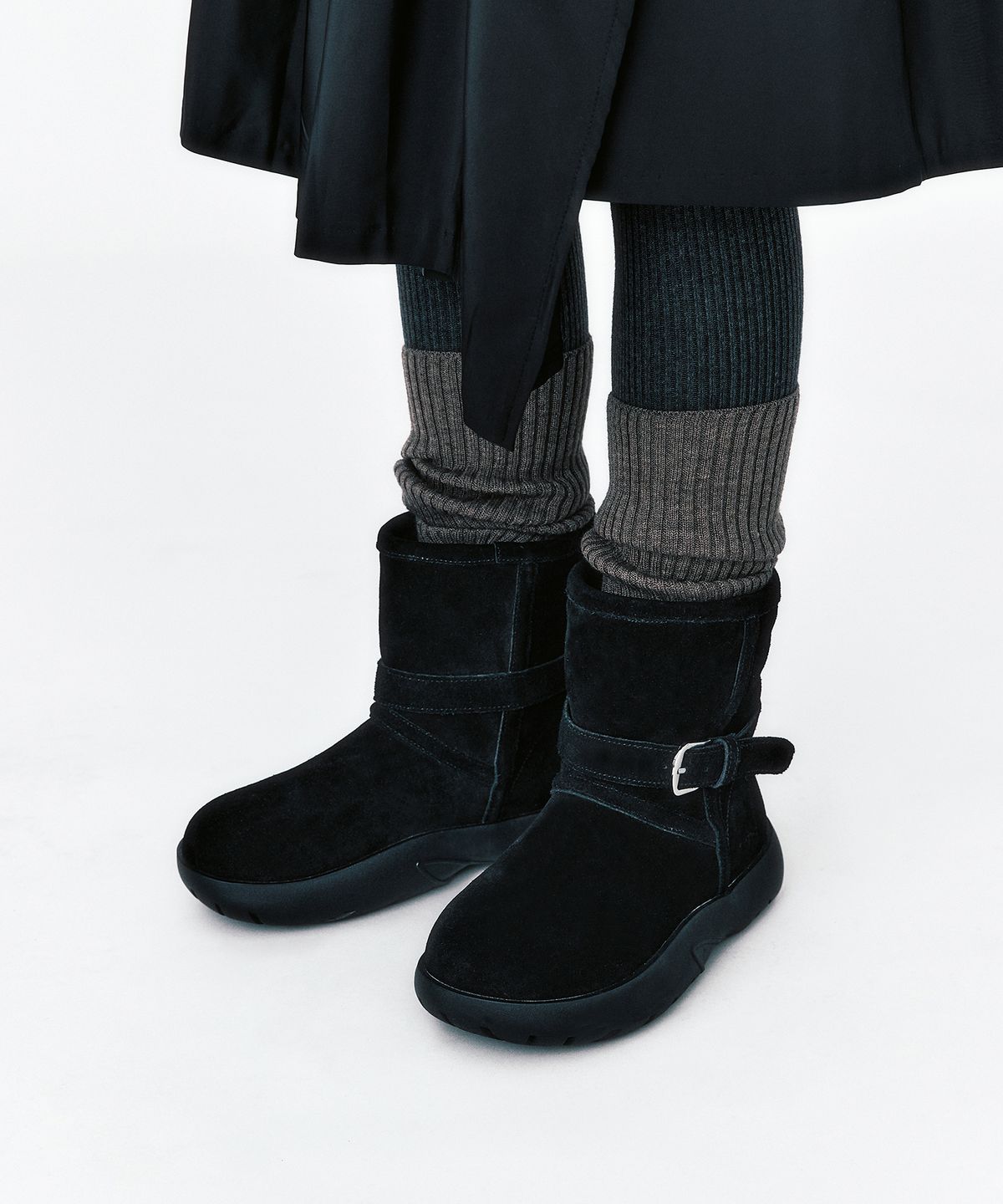 기호(KHIHO) BOUCLE BUCKLE WINTER BOOTS 2color