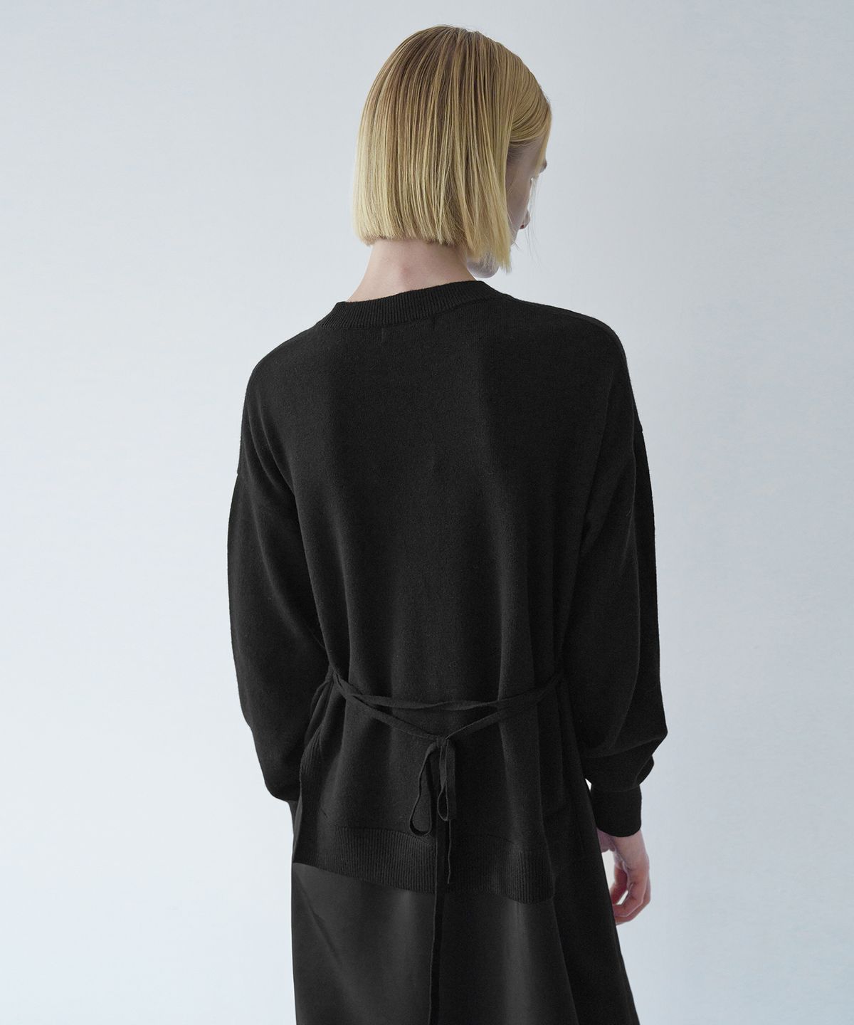 필로트(PELOTE) 우븐 패치 원피스 (Black)