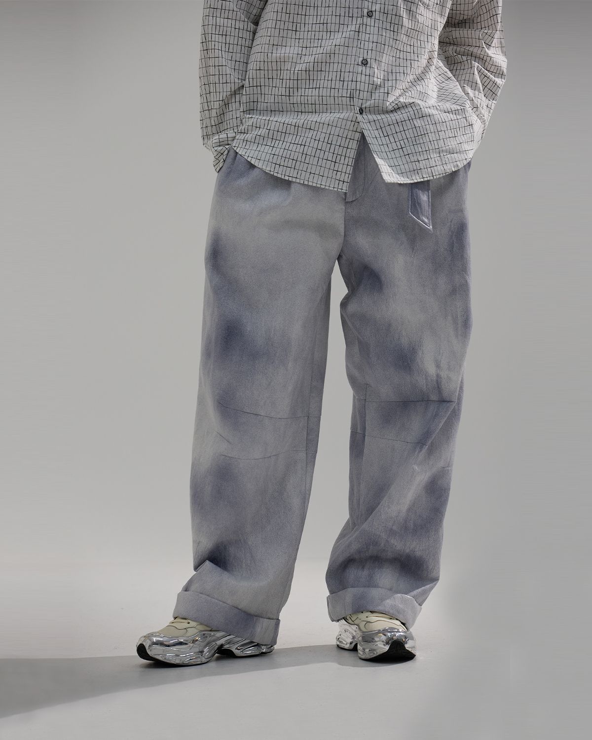 와이쏘씨리얼즈(WHYSOCEREALZ) Faux-Leather New Wide Pants (spray-painted)