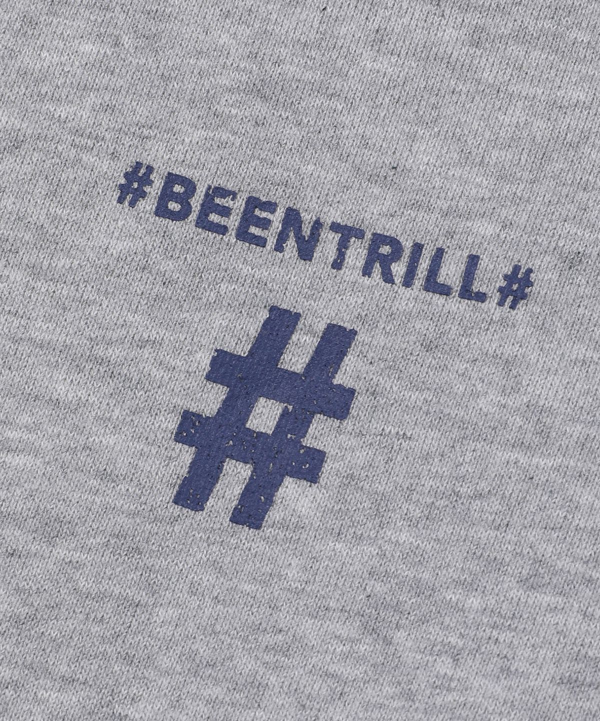 빈트릴(BEENTRILL) 우먼즈 스탬프 해시태그 맨투맨(그레이)
