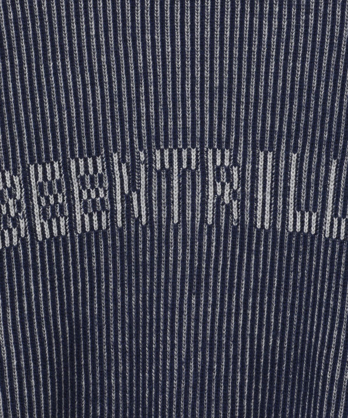빈트릴(BEENTRILL) 자가드 로고 투톤 니트(네이비)