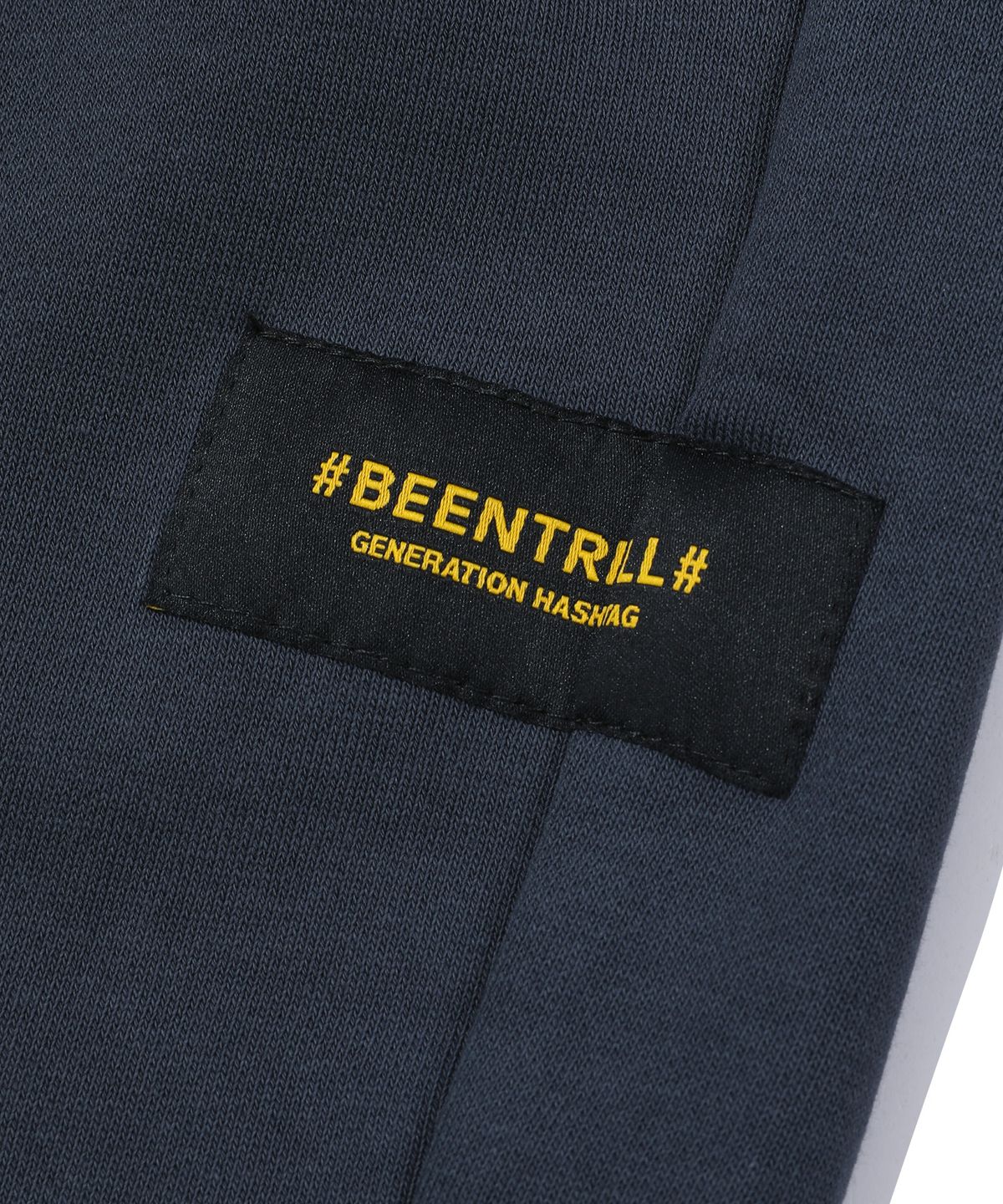 빈트릴(BEENTRILL) 에센셜 원턱 스웻 팬츠(라이트 인디고)