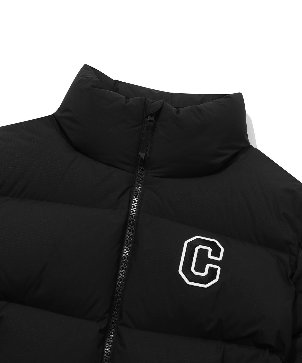 커버낫(COVERNAT) RDS 컬리지 C 로고 오버핏 숏 푸퍼 블랙