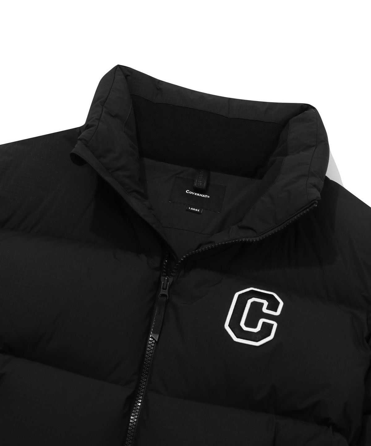 커버낫(COVERNAT) RDS 컬리지 C 로고 오버핏 숏 푸퍼 블랙