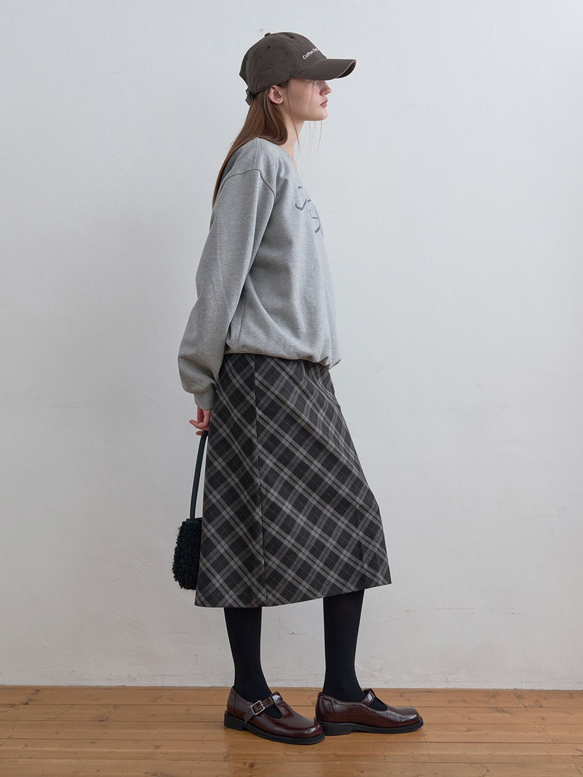 기준(KIJUN) Check Midi Skirt Charcoal