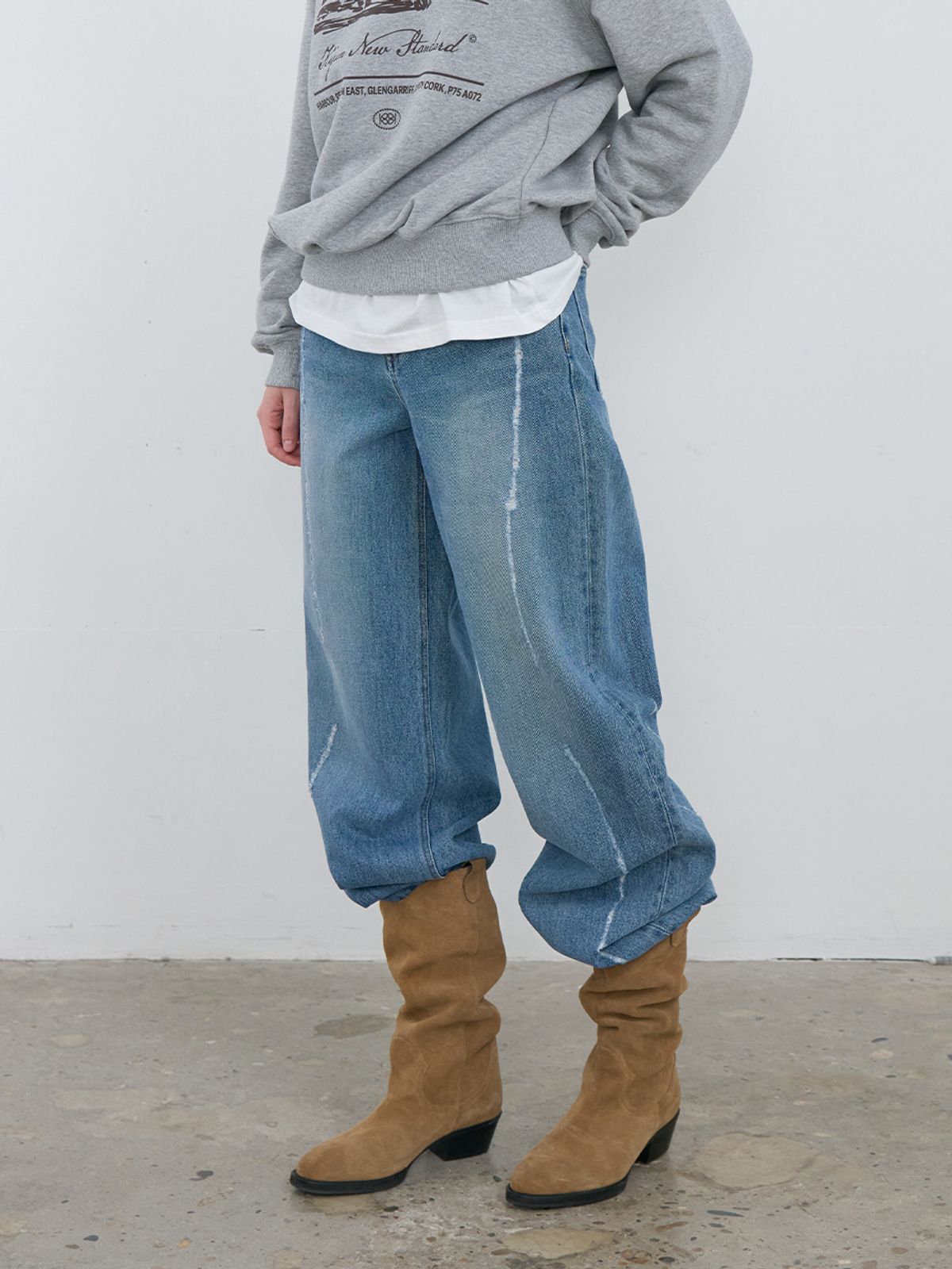 기준(KIJUN) Scratched Wide Jeans Blue