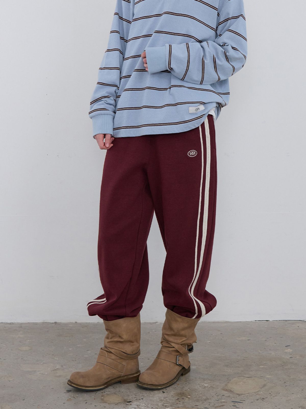 기준(KIJUN) Double Line Track Pants Burgundy