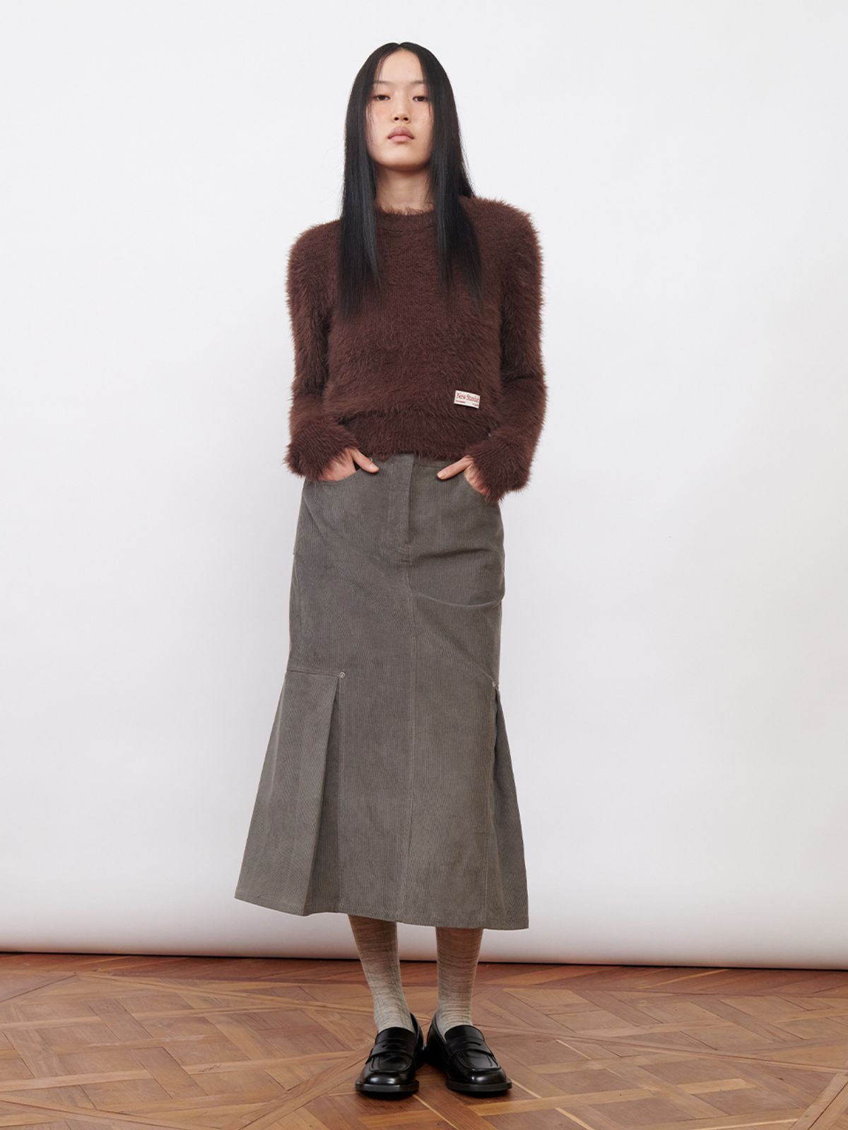 기준(KIJUN) Corduroy Tucked Midi Skirt Grey