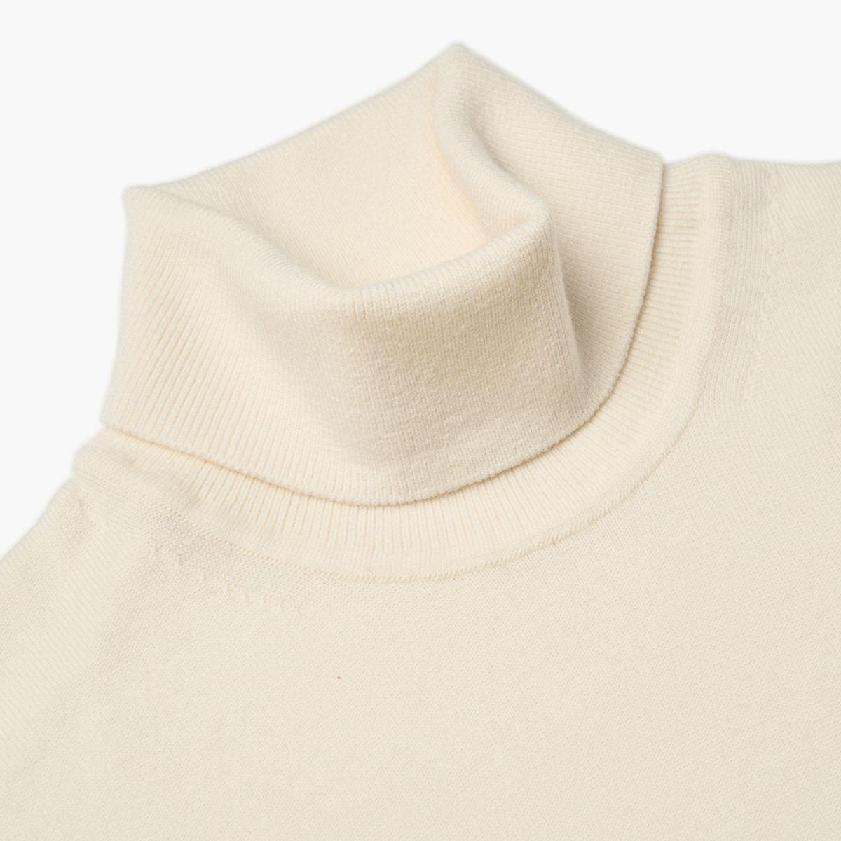 베르노(VERNO) 24FW Turtle-neck Knit Ivory