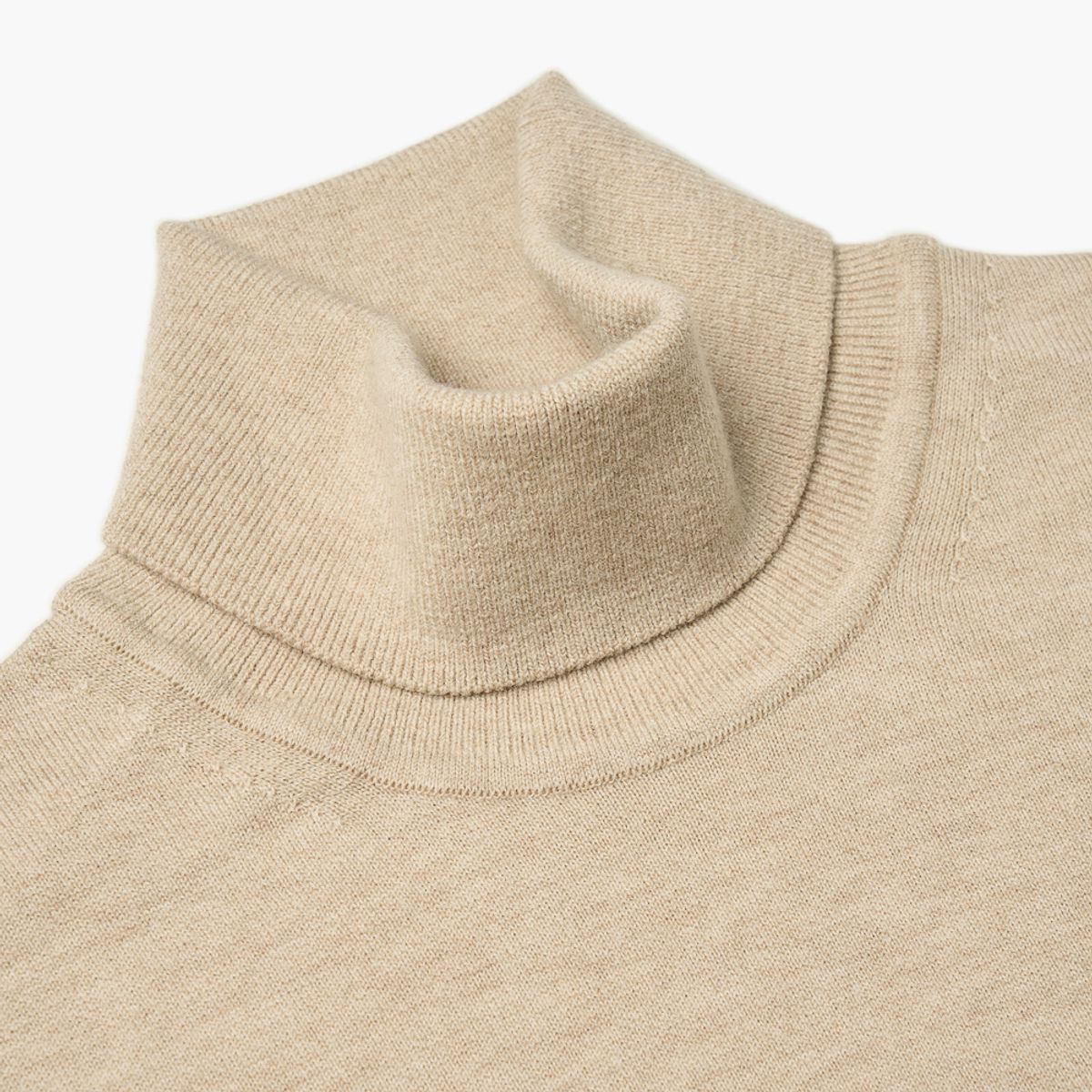 베르노(VERNO) 24FW Turtle-neck Knit Oatmeal