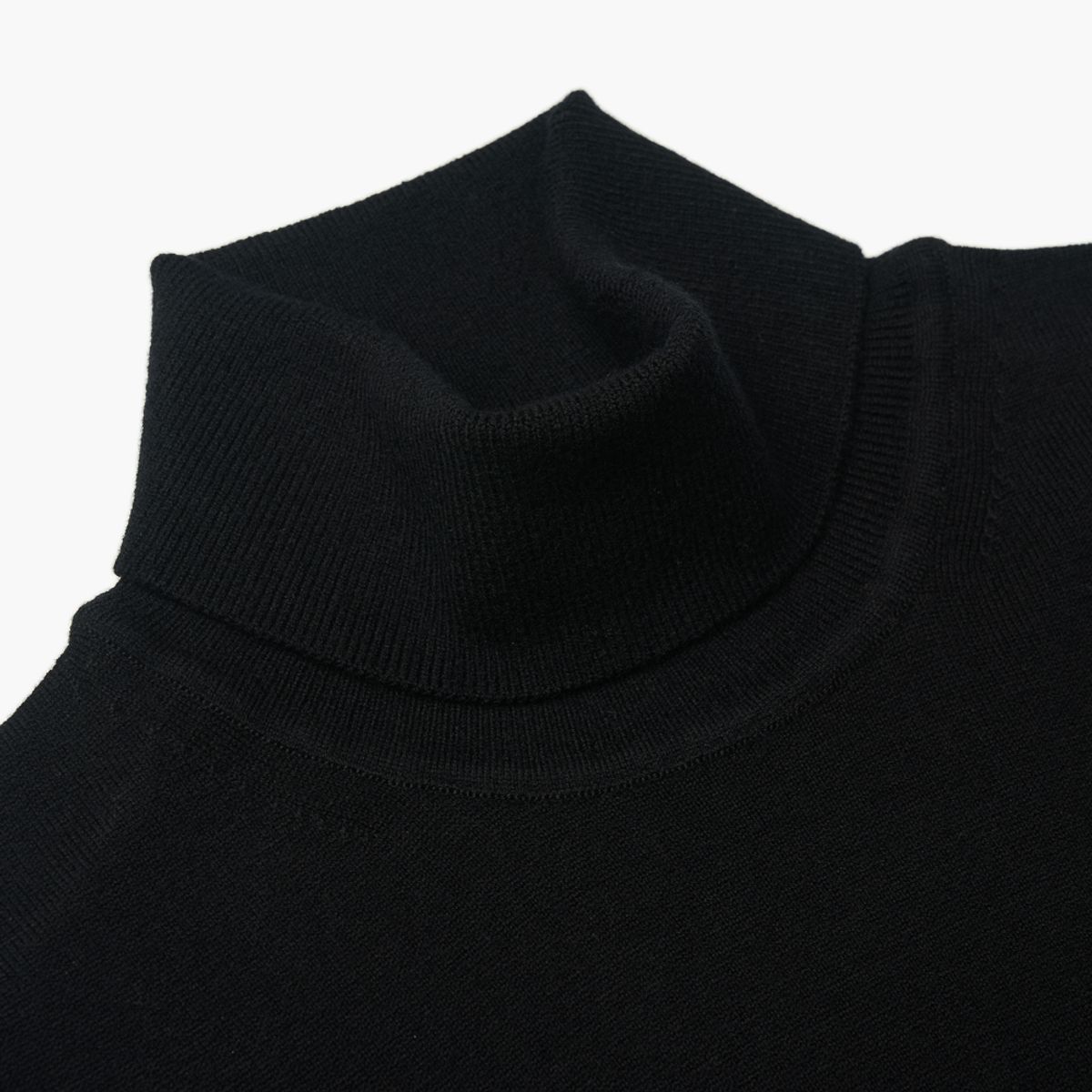 베르노(VERNO) 24FW Turtle-neck Knit Black