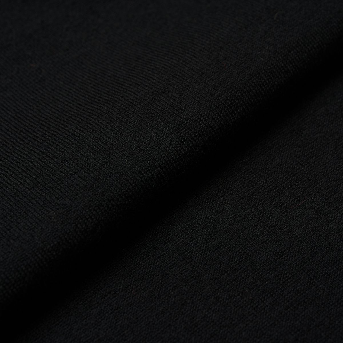 베르노(VERNO) 24FW Round-neck Knit Black