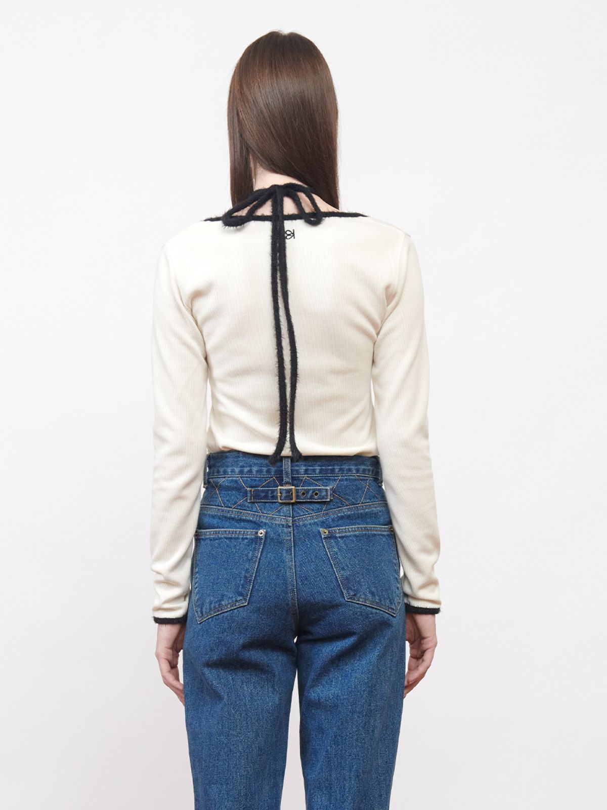 기준(KIJUN) W-Neck Jersey Top Ivory
