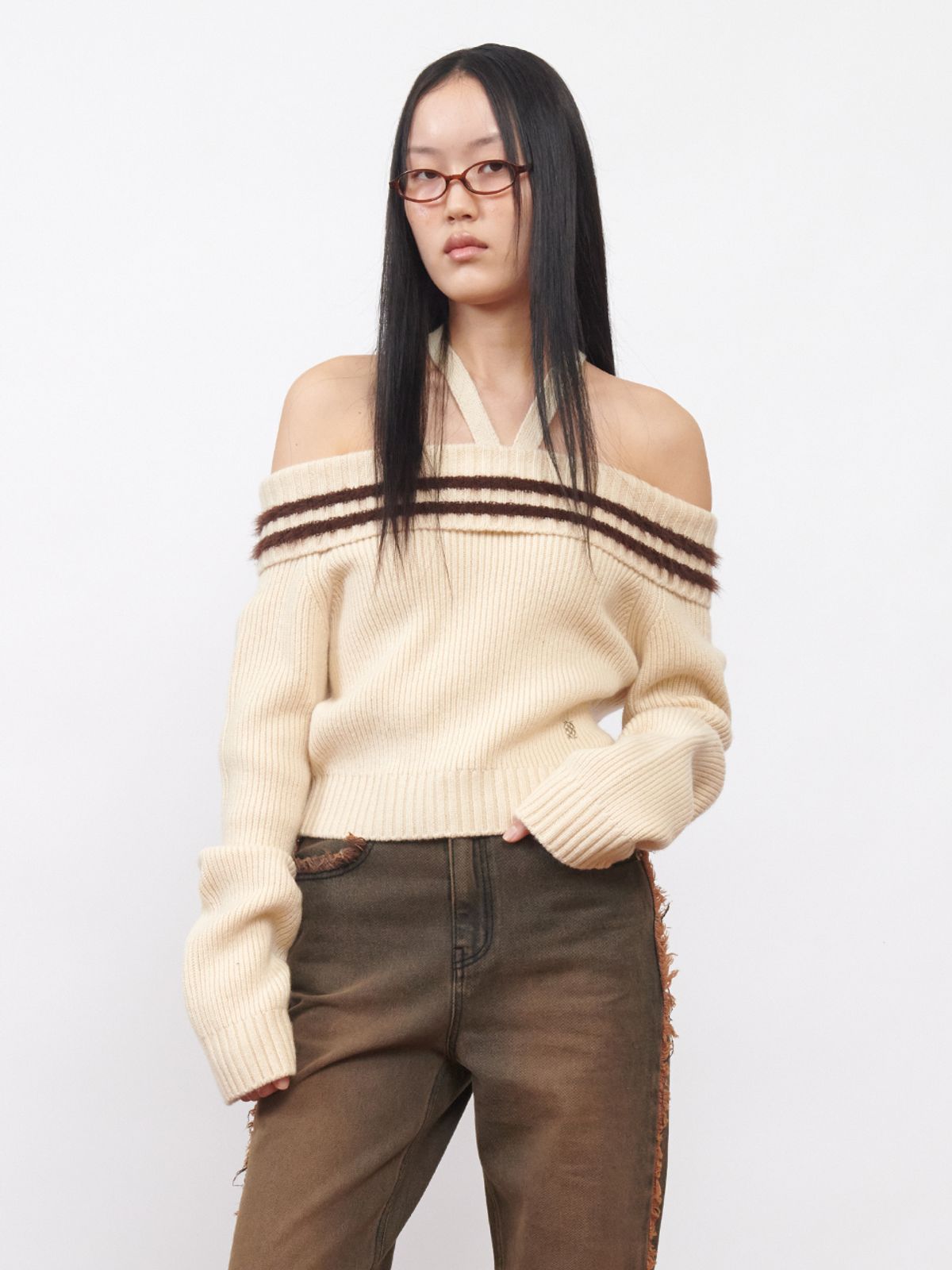 기준(KIJUN) Tied Off-Shoulder Knit Top Ivory
