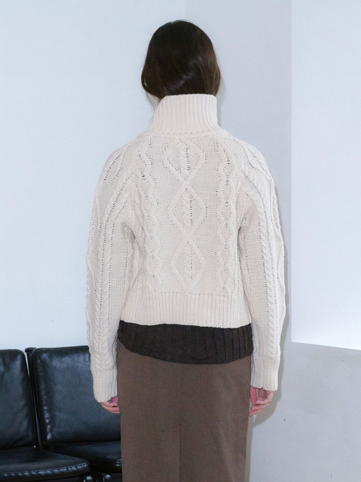 기준(KIJUN) Cable Knit Zip-Up Ivory
