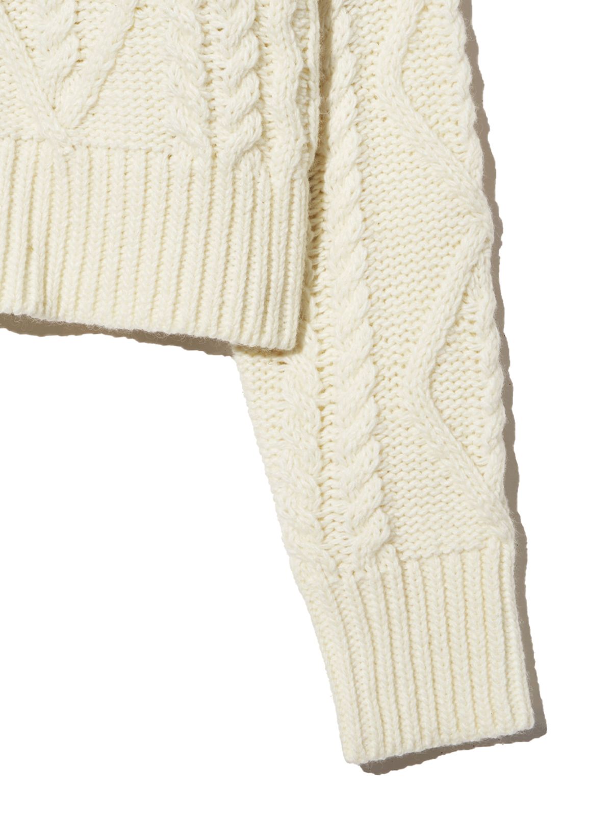 기준(KIJUN) Cable Knit Zip-Up Ivory