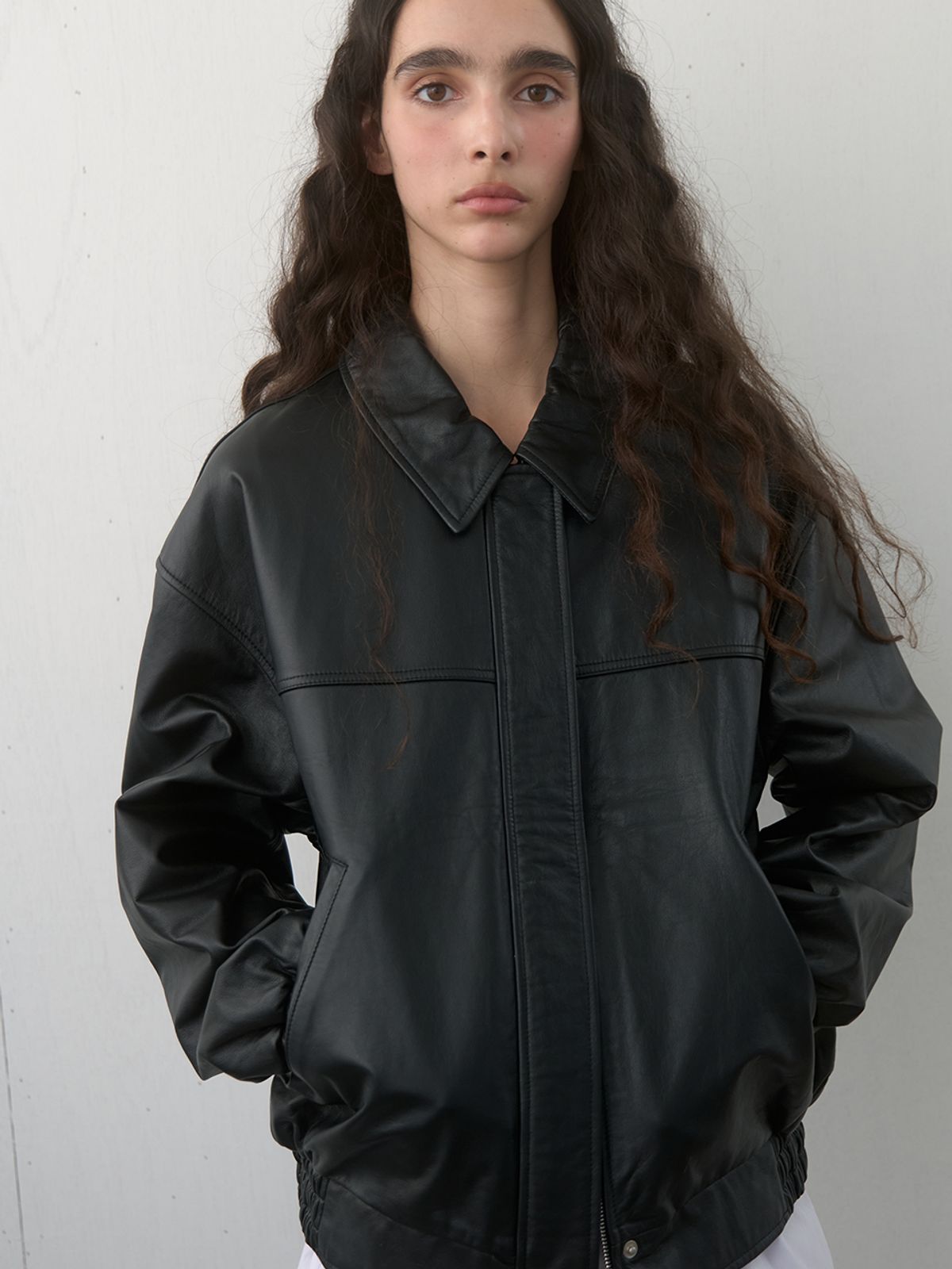 기준(KIJUN) Leather Jumper Black