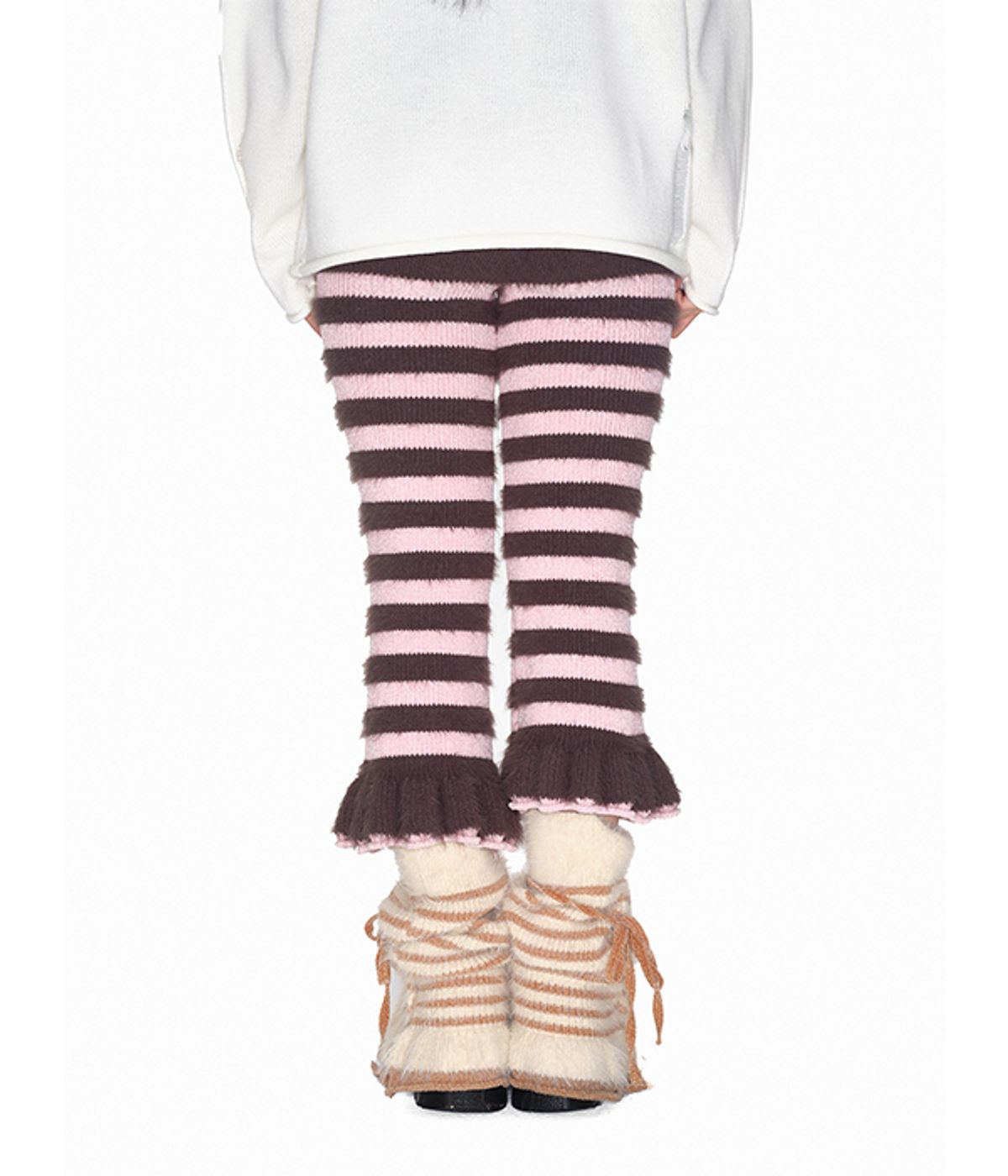 유쓰배쓰(YOUTHBATH) Fluffy stripe cropped knit pants_gray