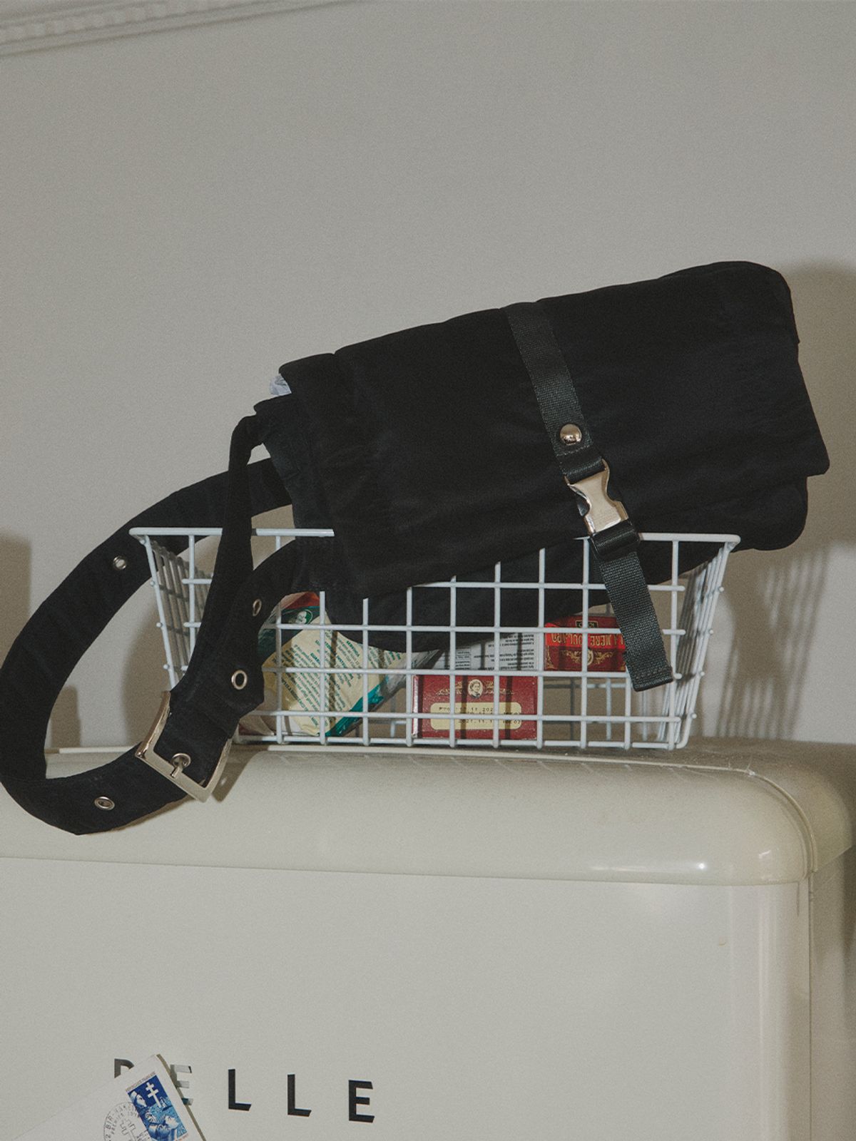 메종크렘(MAISON CREME) Canele Belt bag_ m size_Black