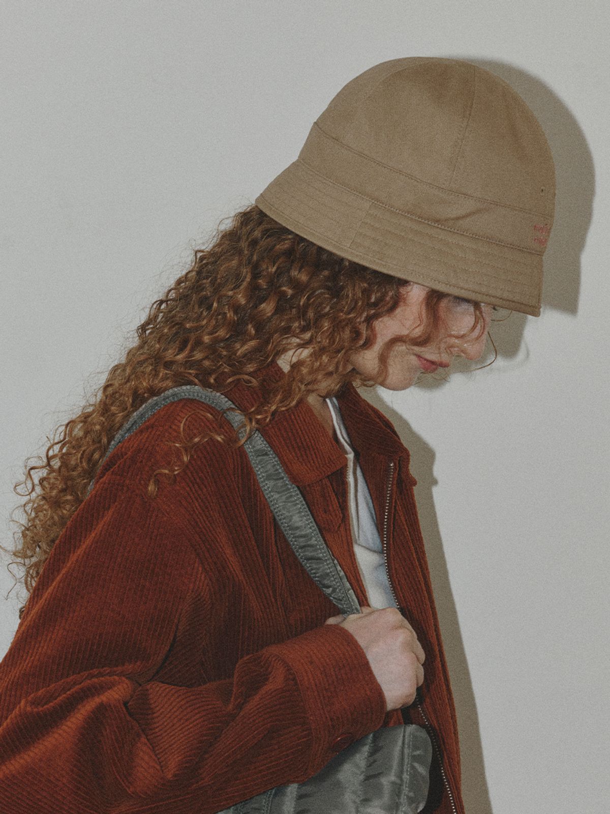 메종크렘(MAISON CREME) Lovers Bucket hat_Beige