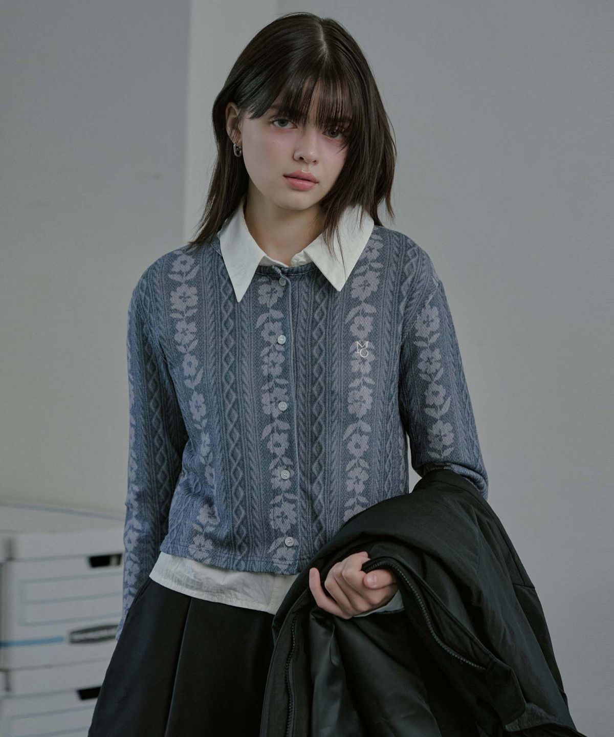무아르모아(MOIREMOA) Vintage Flower Logo Cardigan - Lavender