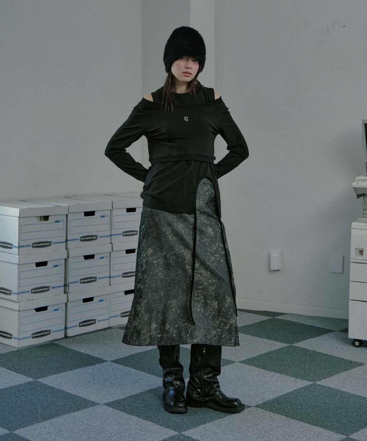 무아르모아(MOIREMOA) Slit Layered String Top Set - Black