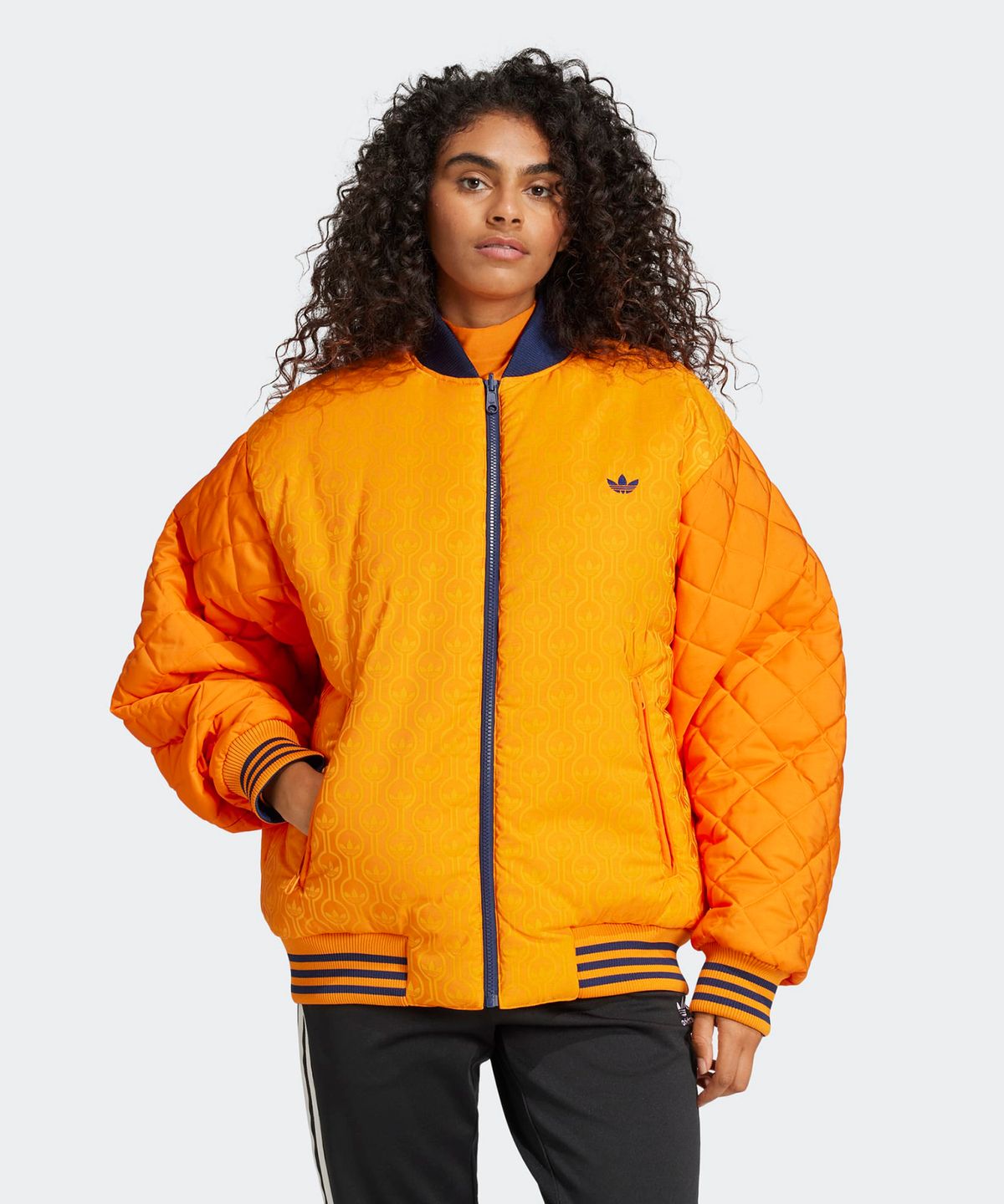 아디다스(ADIDAS) 70s 리버서블 봄버 자켓 - 네이비:오렌지 / JN7657