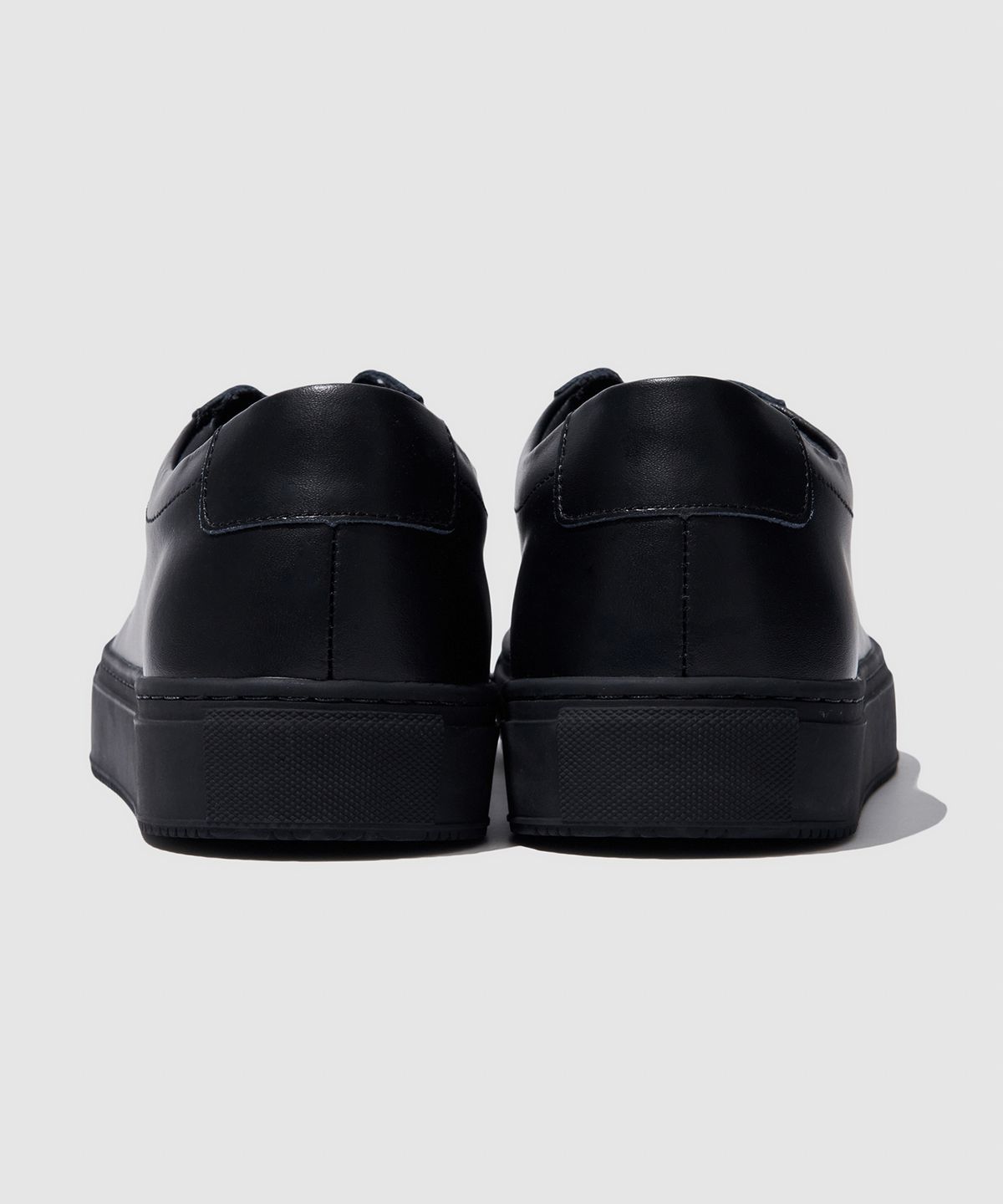 다온아토(DAONATO) Low Sneakers (Black)
