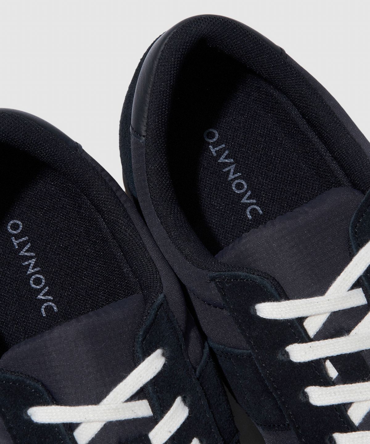 다온아토(DAONATO) German Military Tex Runner (Black)