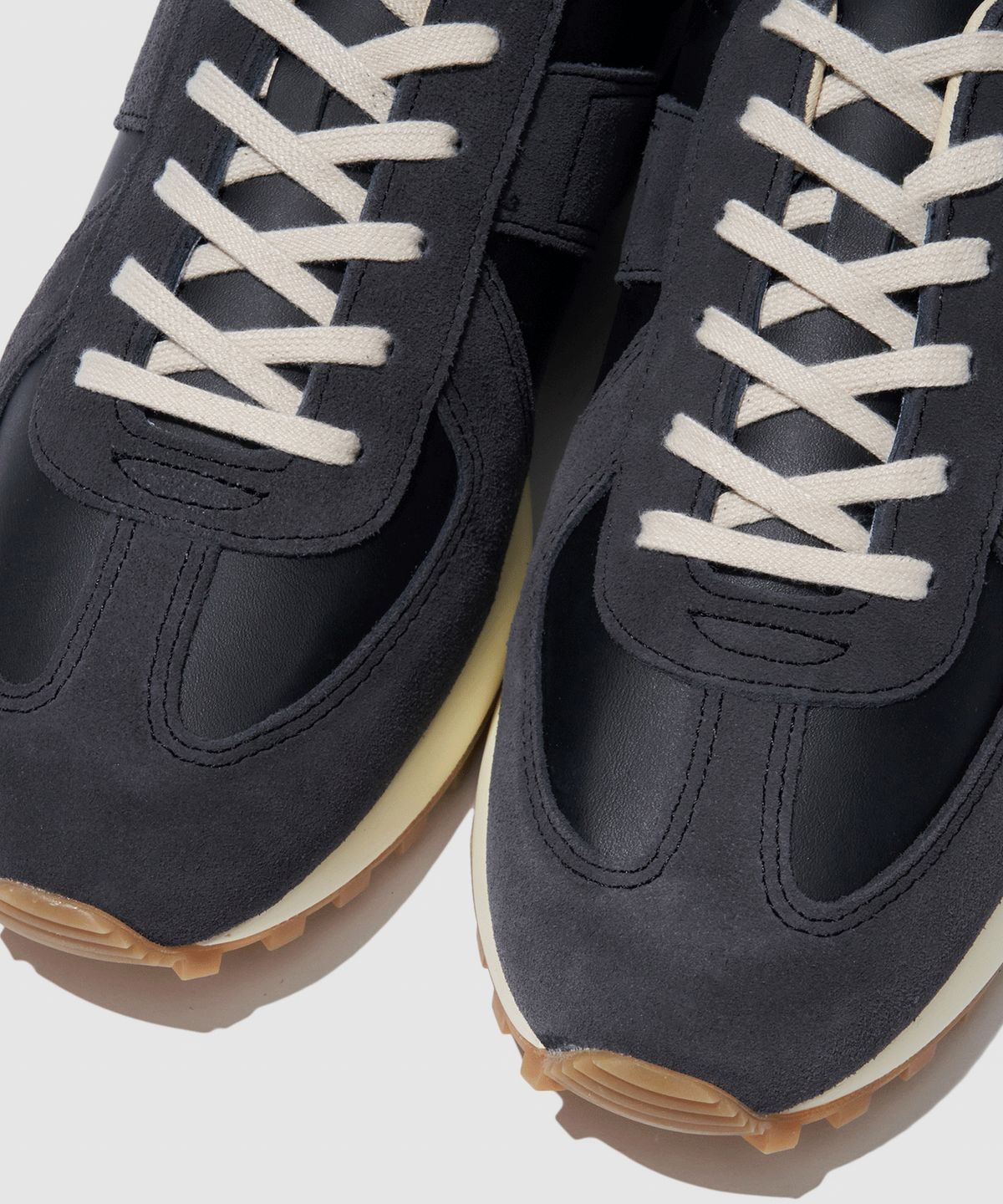 다온아토(DAONATO) German Military Runner (Black)